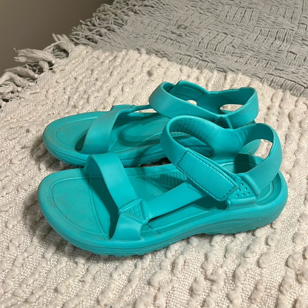 Women’s Tevas Size 9 Teal